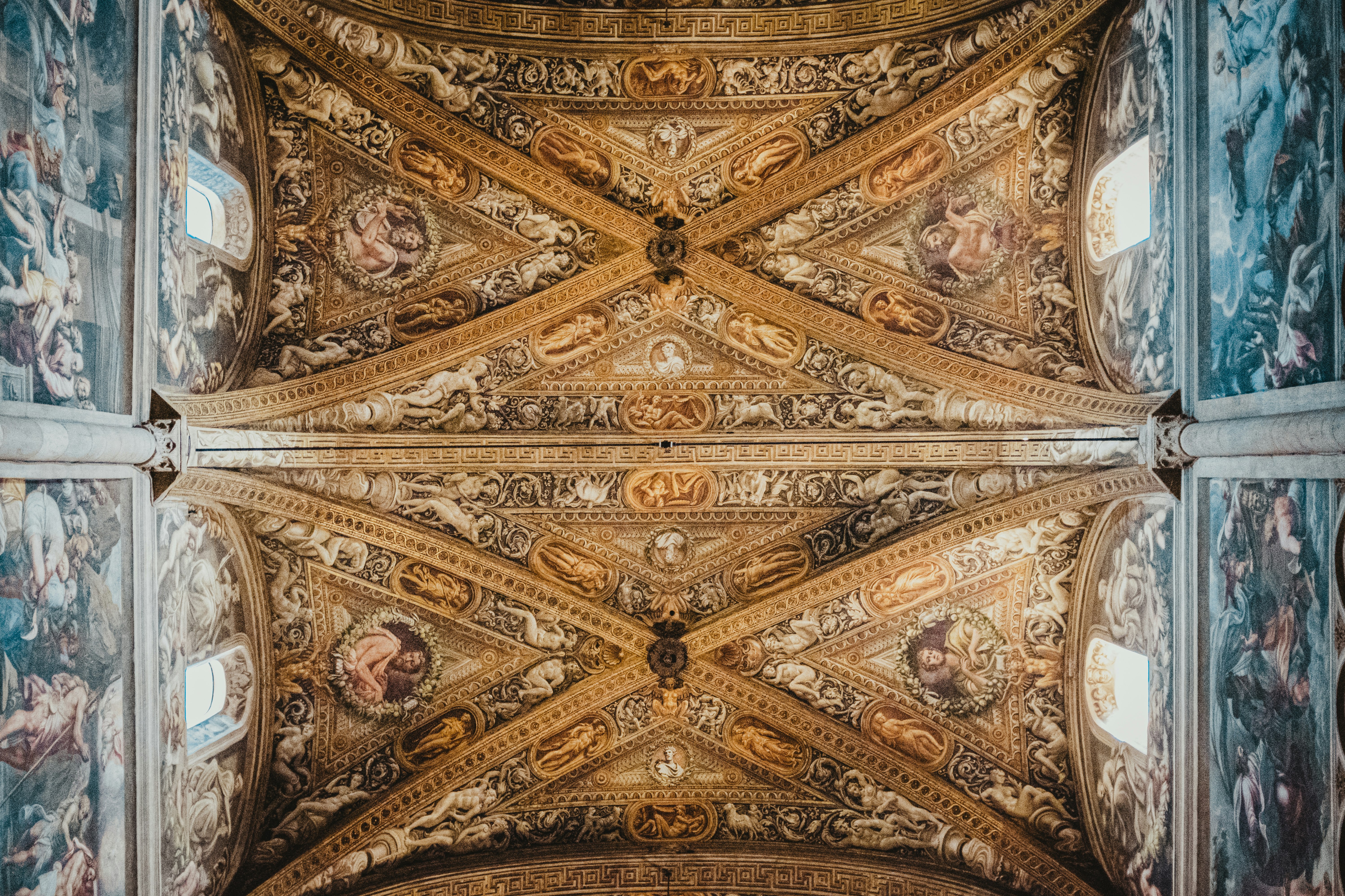 brown and white floral ceiling